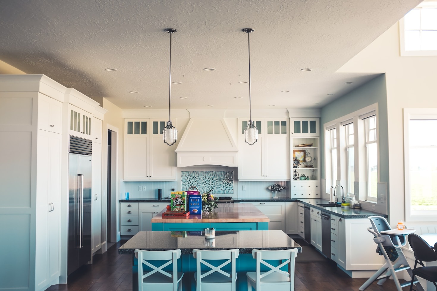 How to Navigate a Competitive Housing Market